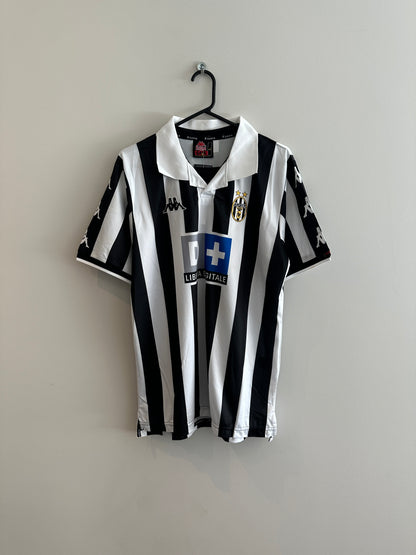 Juventus 1999-00 Home Jersey Zidane