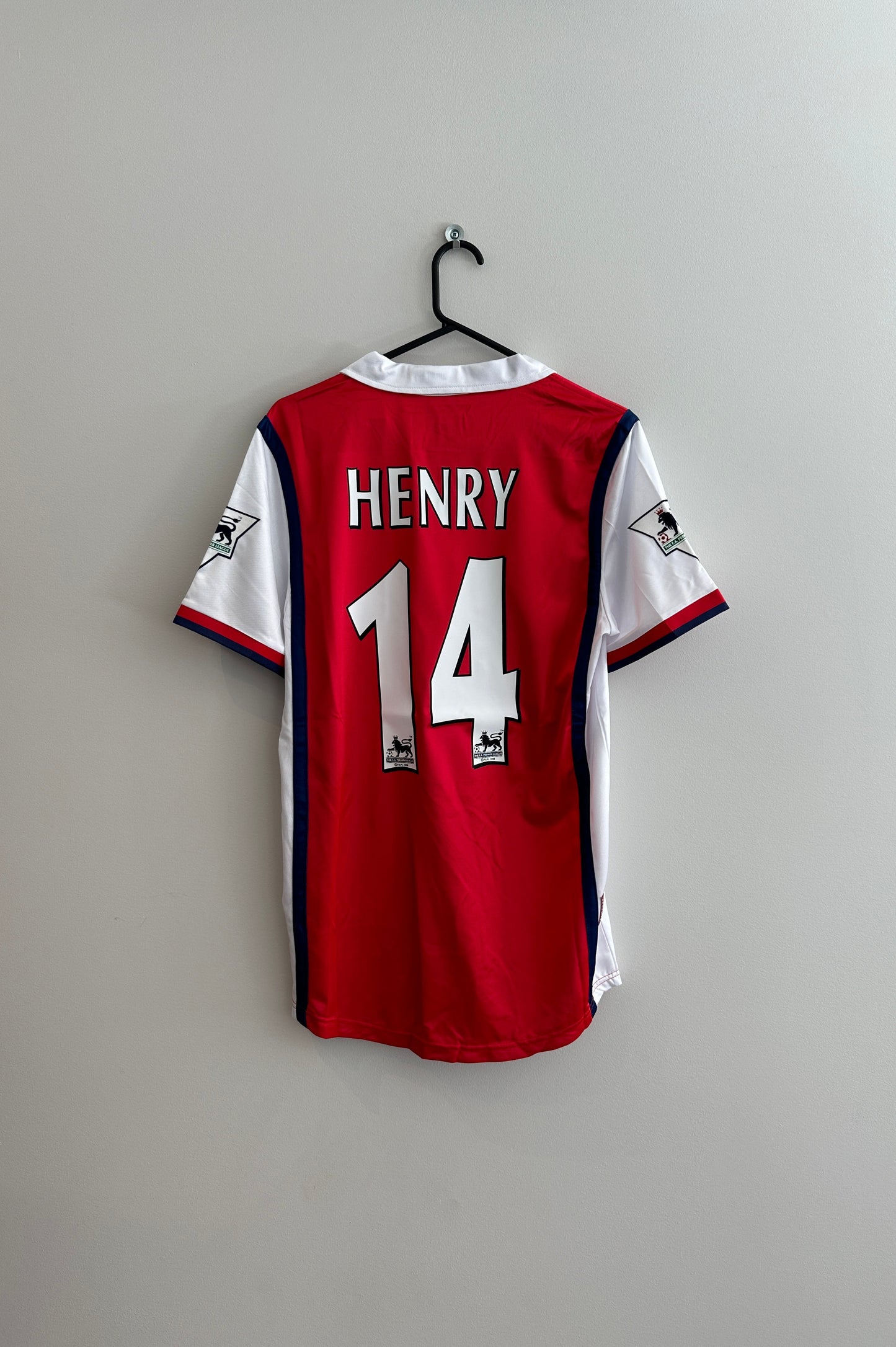 Arsenal 1999-00 Home Jersey Henry