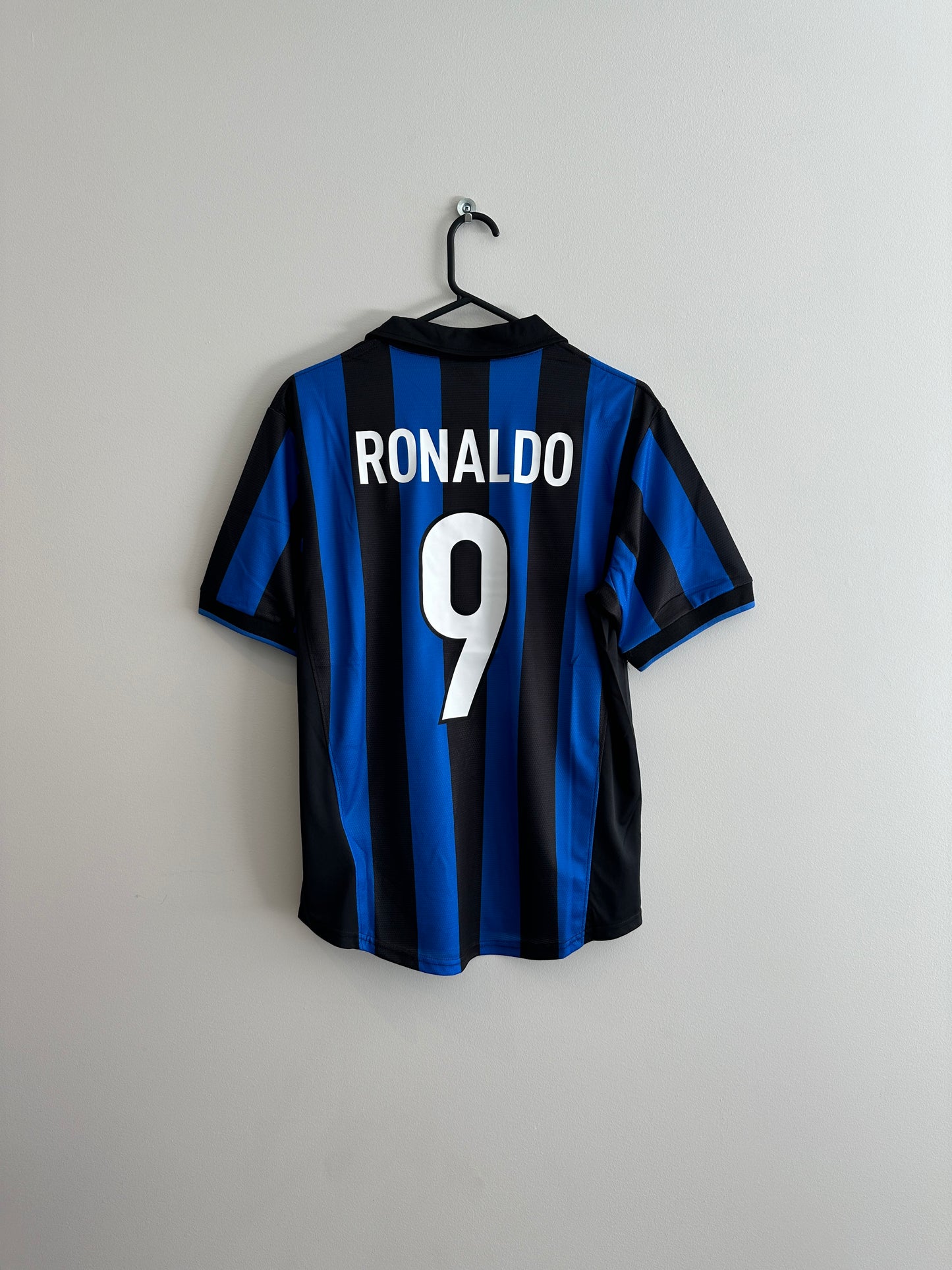 Inter 1998-99 Home Jersey Ronaldo