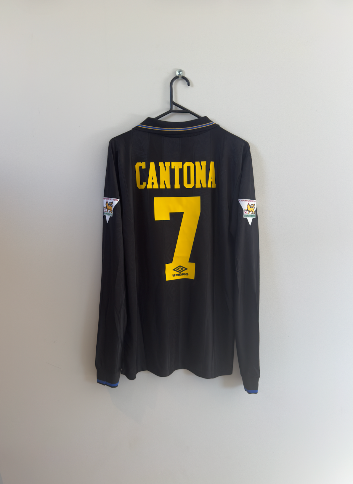 Man United 1993-95 Away Jersey Cantona