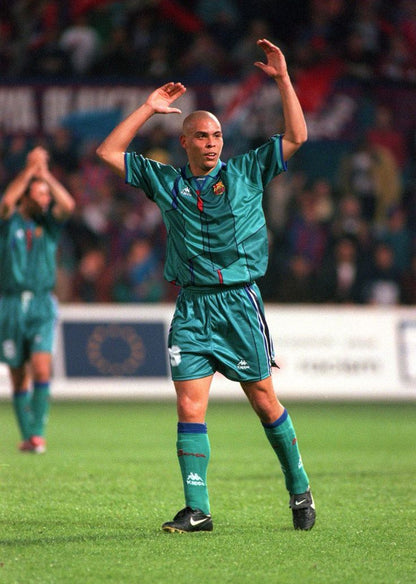 Barcelona 1996-97 Away Jersey Ronaldo